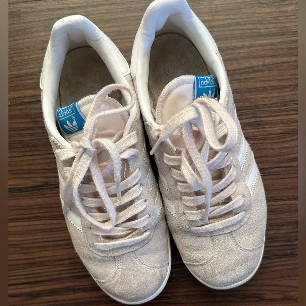 adidas Women’s Off-White Suede Casual Sneakers with Blue Tongue Logo